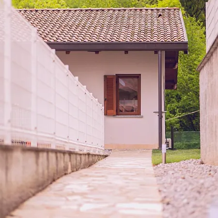 A Due Passi Da Bellagio Lake View House With Garden