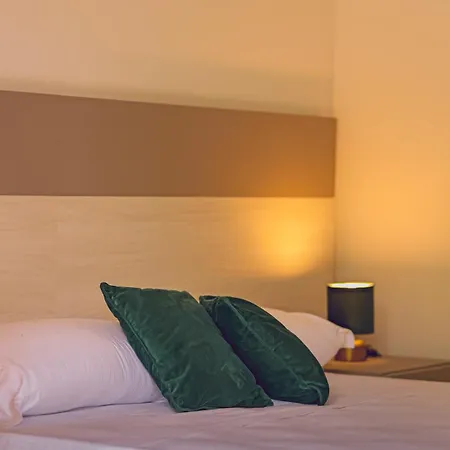 A Due Passi Da Bellagio Lake View House With Garden