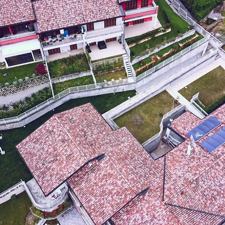 A Due Passi Da Bellagio Lake View House With Garden